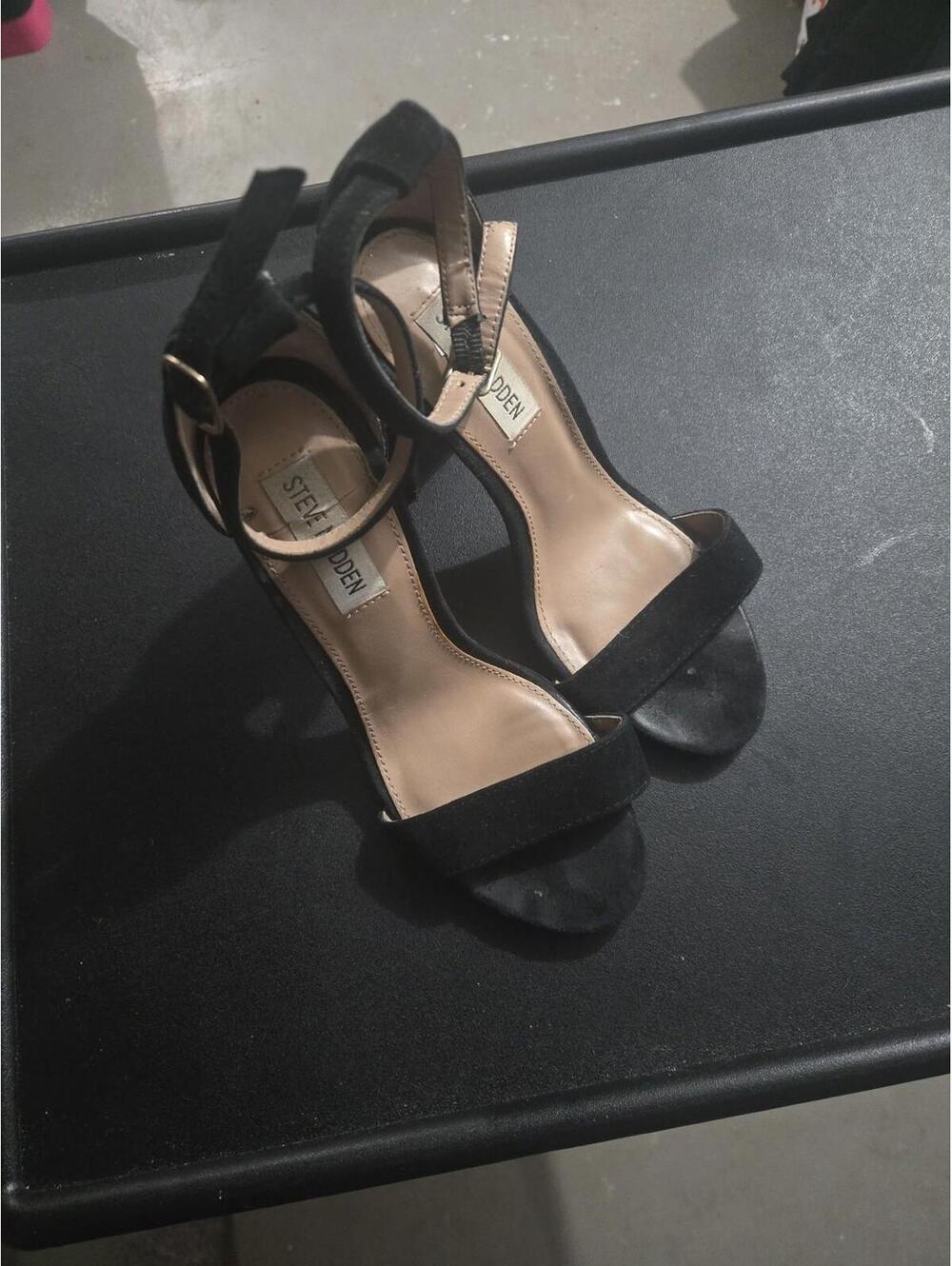 Steve Madden Carrson Black Suede Ankle Strap Block Heel Sandals Size 6 - Picture 2 of 6